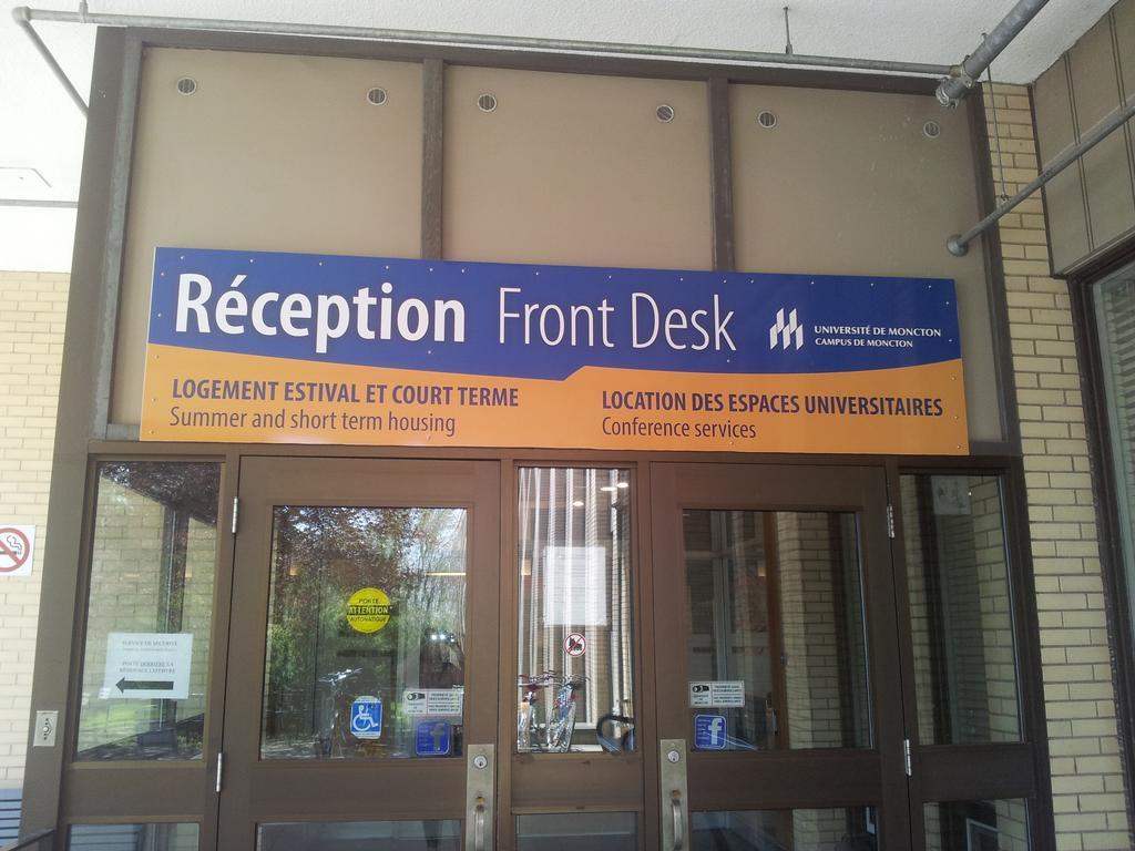 Universite De Moncton Kültér fotó